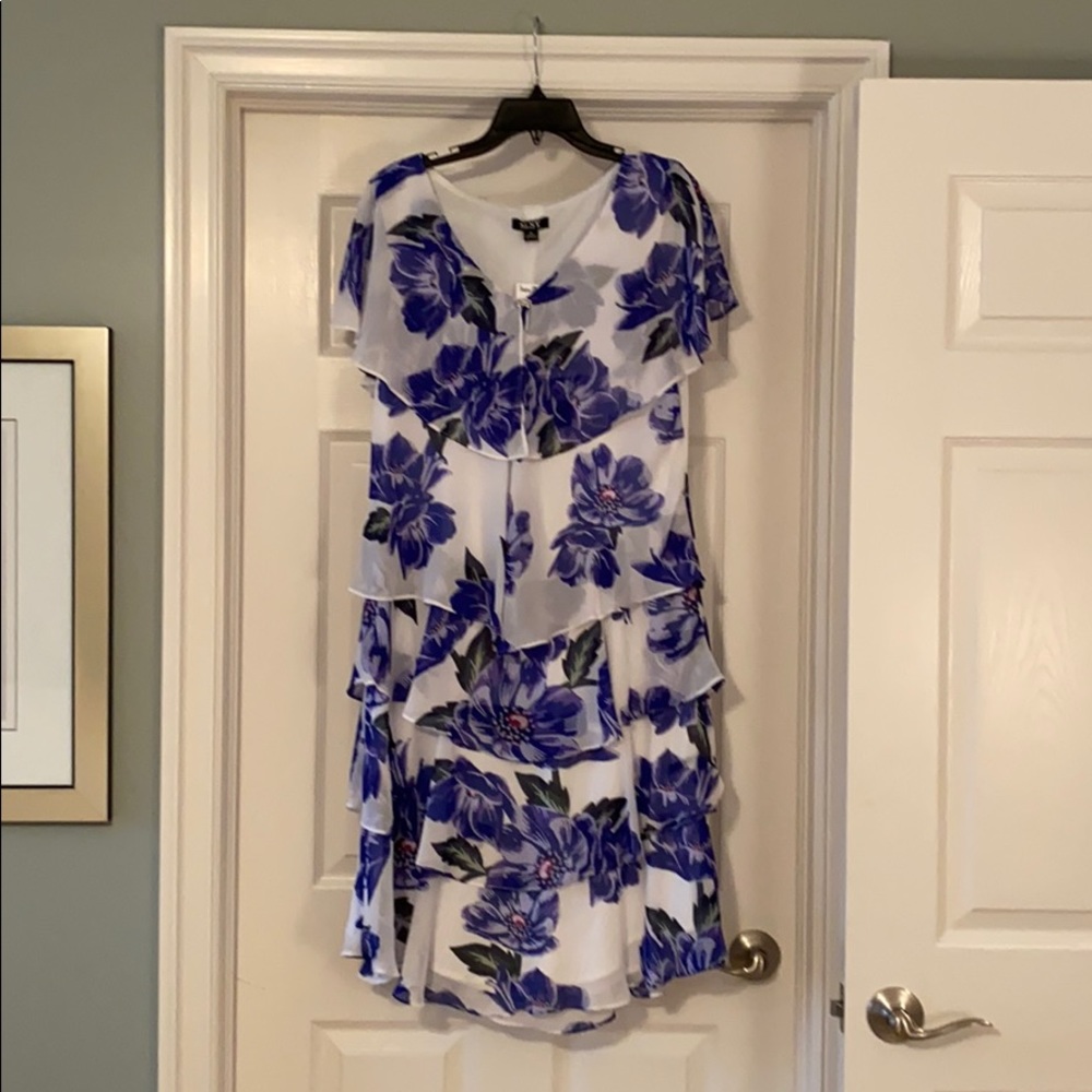 SLNY Size 16 chiffon layered dress STYLE 9171684